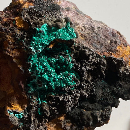 MALACHITE WITH MANGANESE OXIDES RARE SPECIMEN OF HISTORIC INTEREST 248g MF1160