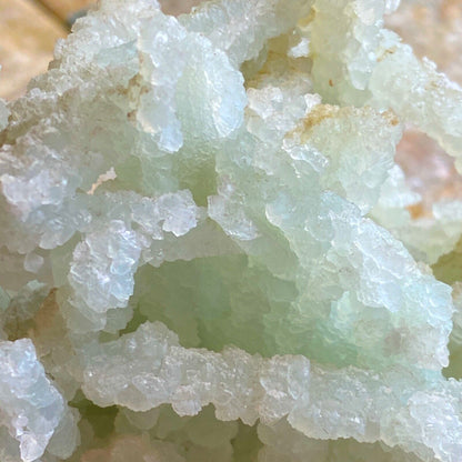 PREHNITE RARE AND IMPRESSIVE PIECE FROM MALAD QUARRY, INDIA 152g MF1328