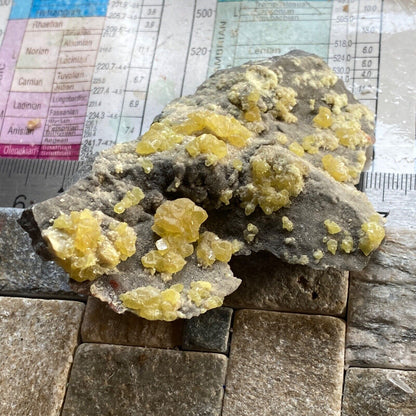 SULPHUR CRYSTALLISATION ON CELESTINE FROM SICILY 117g MF619