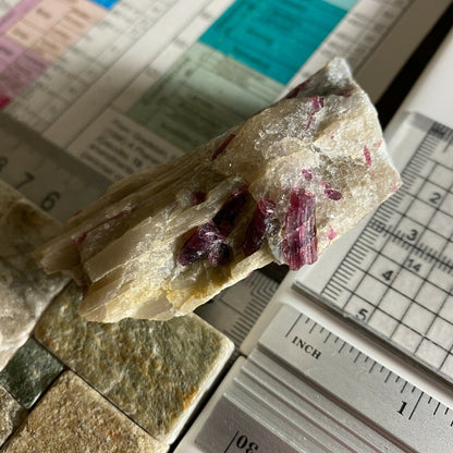 RUBELLITE TOURMALINE ON MATRIX FROM THE SAHATANY VALLEY, MADAGASCAR 110g MF6571