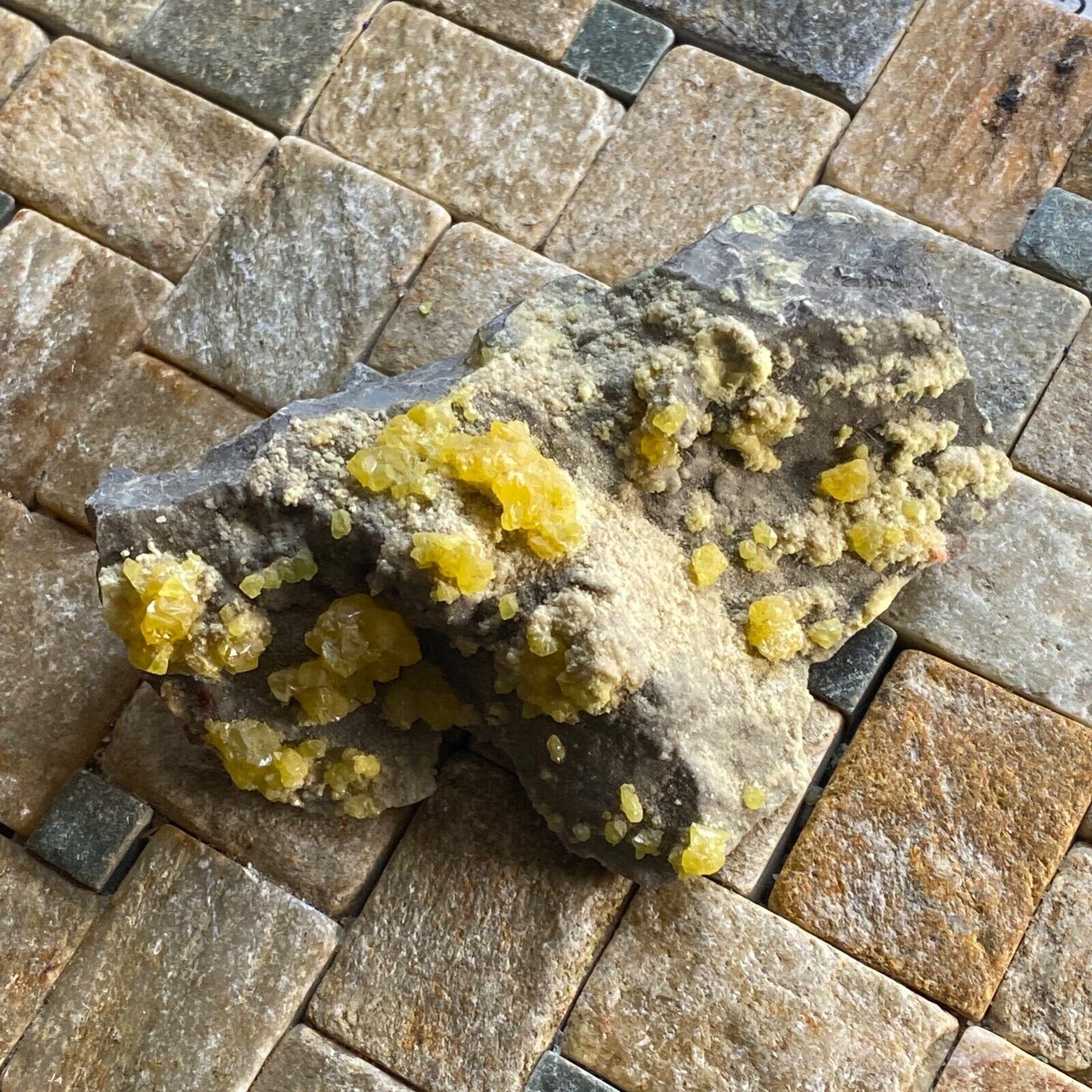 SULPHUR CRYSTALLISATION ON CELESTINE FROM SICILY 117g MF619