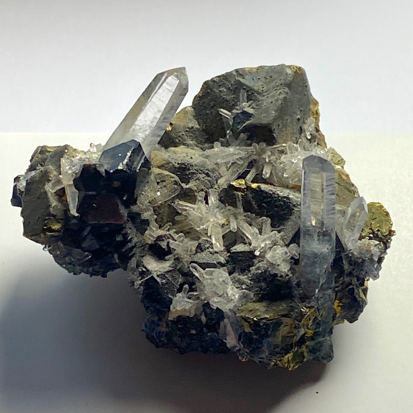 SPHALERITE/QUARTZ/CHALCOPYRITE/PYRITE FROM PERU 48g MF621