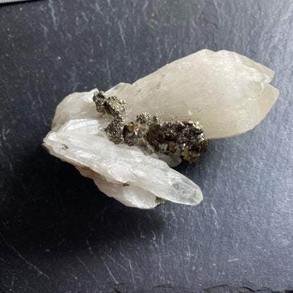 QUARTZ/PYRITE BEAUTIFULLY DEFINED SPECIMEN FROM BULGATIA 212g MF899