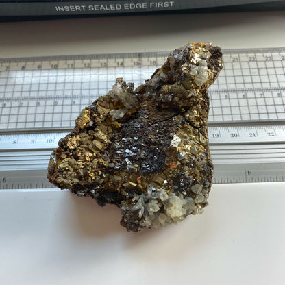 SPHALERITE/PYRITE/CALCITE DE CAVNIC, ROUMANIE 375g MF3372