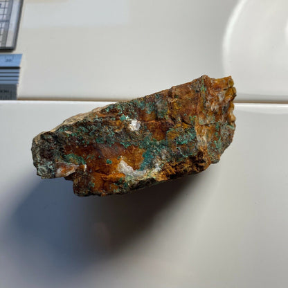 MALACHITE SUR MATRICE DE MOUNTAIN MINE, IRLANDE 230g MF183