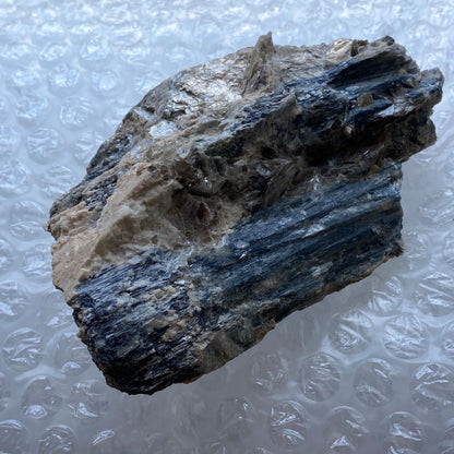 KYANITE WITH MUSCOVITE FROM BORISOVSKIE, RUSSIA 247g MF1263