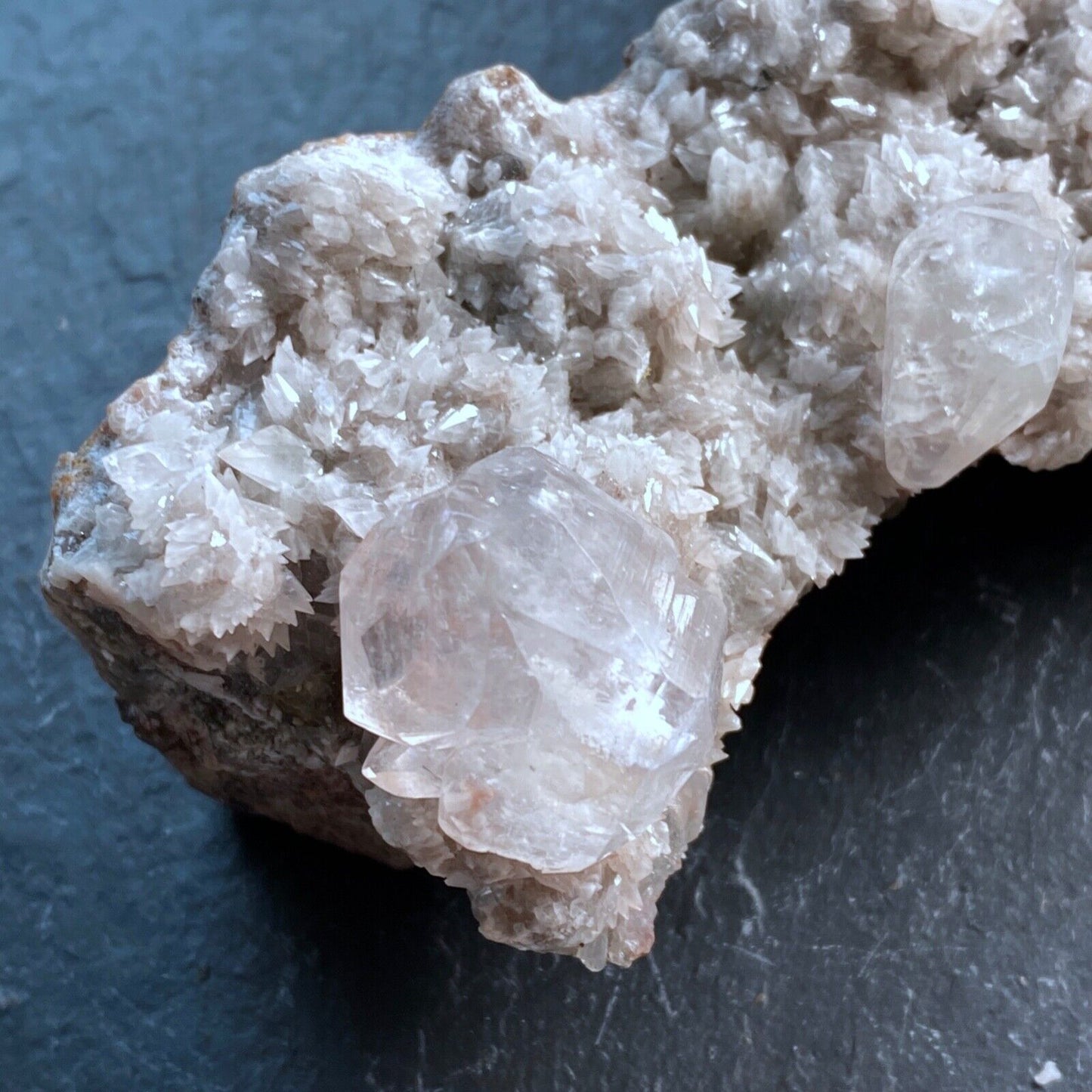 CALCITE UNUSUAL PIECE FROM DAYE, HUBEI, CHINA 325g MF870