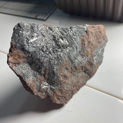 PYROLUSITE DE LA MINE IMINI, MAROC BIEN TAILLE 352g MF6821