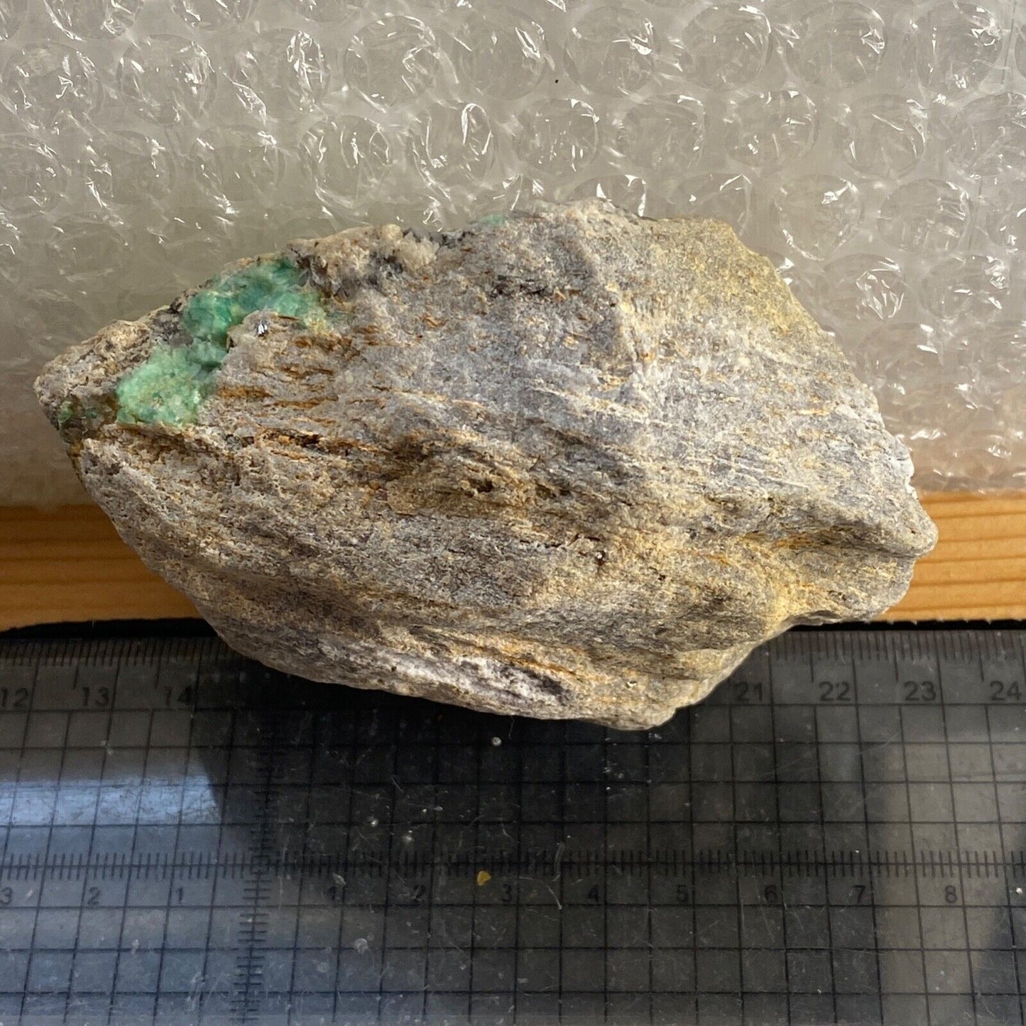 EMERALD BERYL ON MATRIX FROM DAYAKOU EMERALD MINE, CHINA 345g MF1103