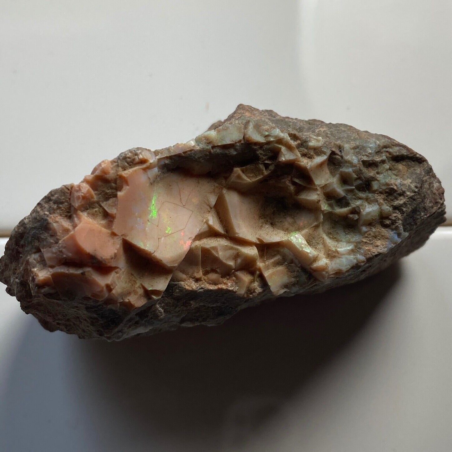 OPAL IN MATRIX FROM QUEENSLAND, AUSTRALIA 137g MF6834