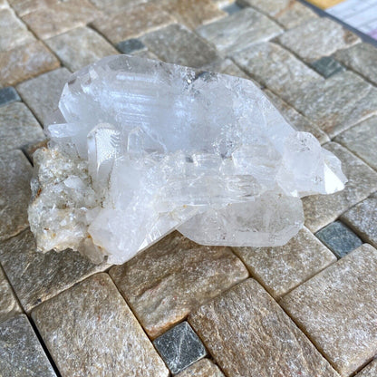 QUARTZ ROCK CRYSTAL FROM AFGHANISTAN 175g MF799