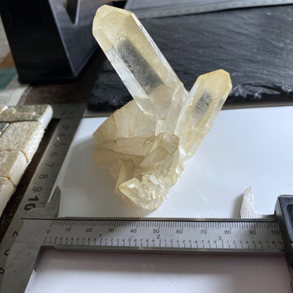 QUARTZ CRYSTAL ASSEMBLAGE FROM MOUNT IDA, ARKANSAS. 200g MF862