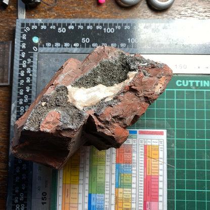 SPECULARITE/HEMATITE WITH DOLOMITE & QUARTZ SUBSTANTIAL SPECIMEN 1580g MF6138