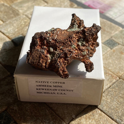 NATIVE COPPER RARE SPECIMEN FROM AHMEEK MINE, MICHIGAN. 84g MF1205