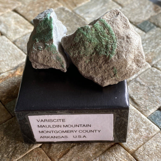 VARISCITE SUR MATRICE DE MAULDIN MT ARKANSAS 38g MF1129