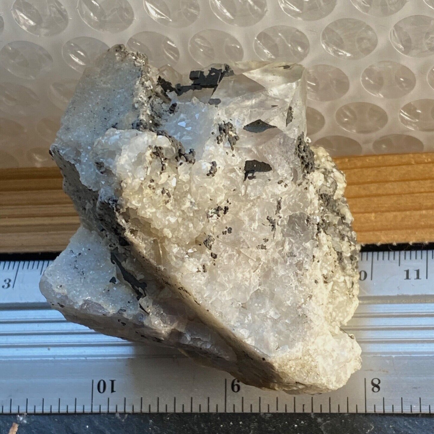 FLUORITE WITH PYROBITUMEN/CARBON RARE FROM EMILIO MINE, SPAIN 154 g MF1334