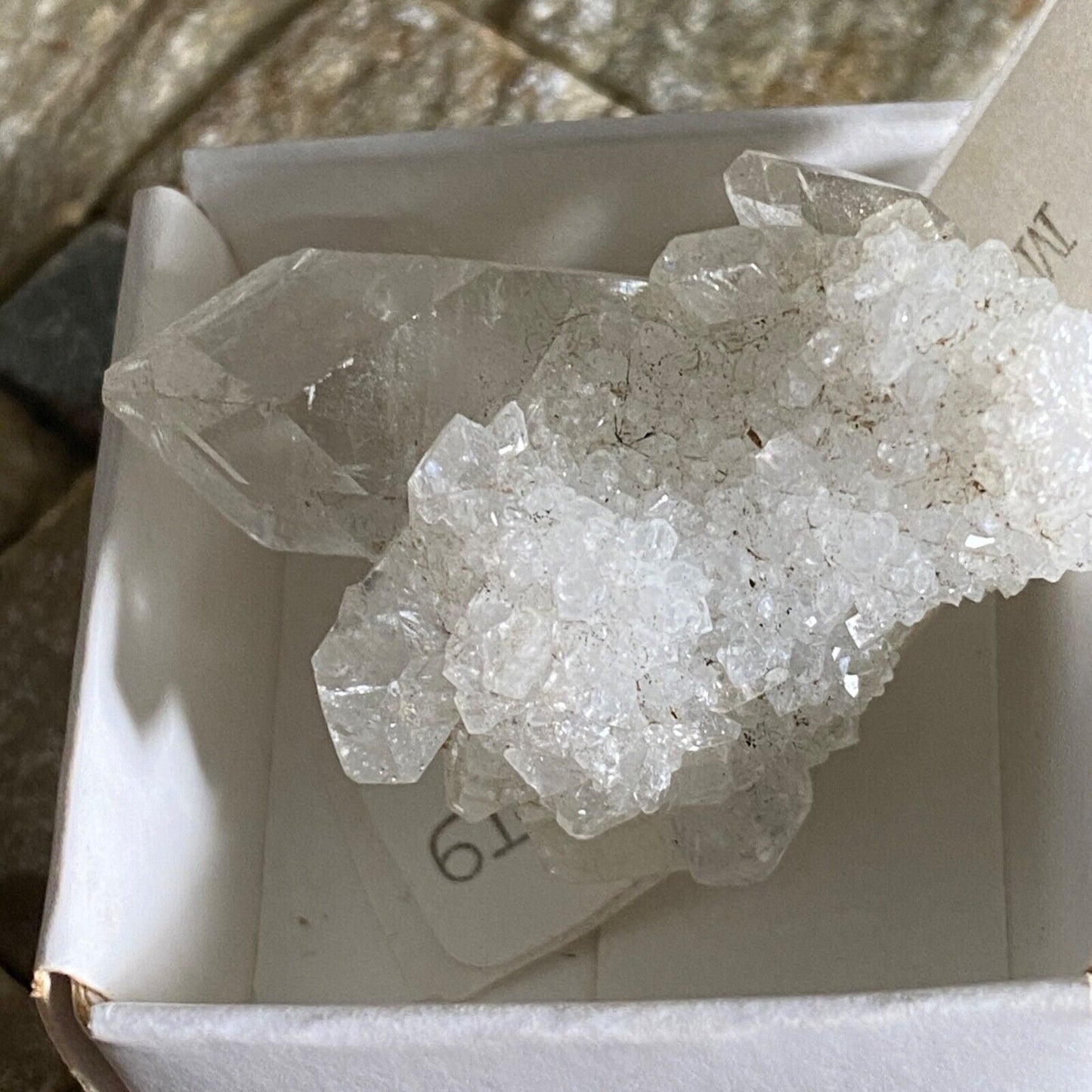 HYDROXYAPOPHYLLITE RARE SUPERBE CLARTÉ D'INDE 22g MF803