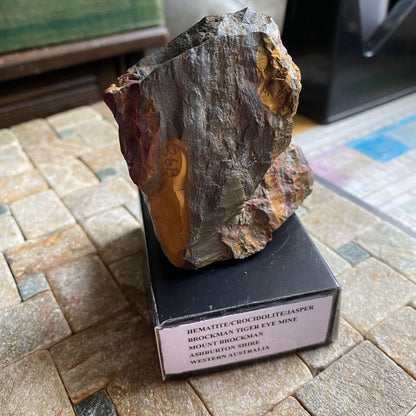 TIGERS EYE FROM BROCKMAN MOUNTAIN, AUSTRALIA 162g MF1033