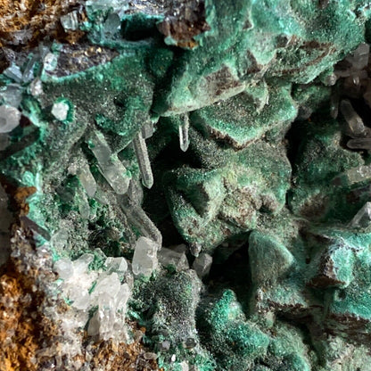 MALACHITE/CHALCOPYRITE/QUARTZ FROM CLIGGA MINE, CORNWALL