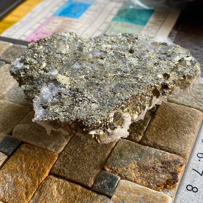 QUARTZ SUR PYRITE D'ANCASH, PÉROU 227g MF618