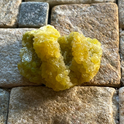 PLUMBOGUMMITE/PYROMORPHITE FROM YANGSHUO MINE, CHINE 15g MF3410