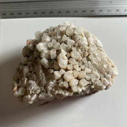 MUESTRAS DE MINERAL CONJUNTO DE CALCITA DE TONGWYNLAIS, GALES, REINO UNIDO 475 g MF6578