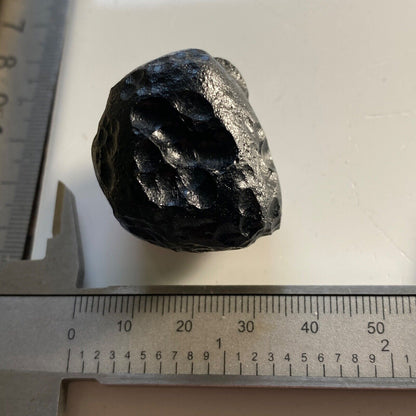 NODULE DE TEKTITE DE L'ÎLE DE HAINAN, CHINE 38g MF1034