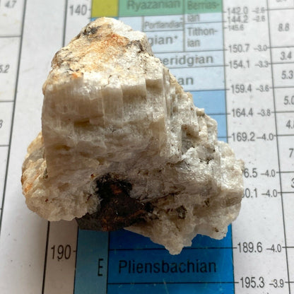 GRENAT EN ALBITE DE SHIGAR, PAKISTAN 54g MF3444A