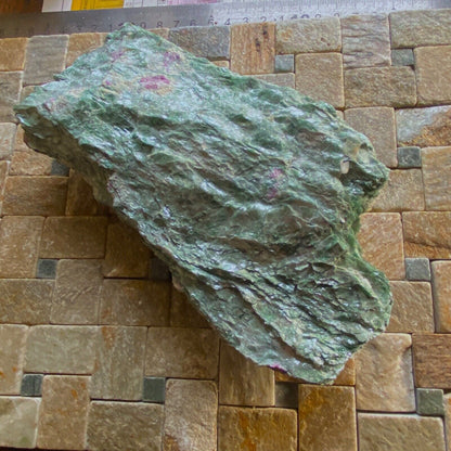 CHROME FUCHSITE WITH RUBY CORUNDUM RARE SPECIMEN SUBSTANTIAL 975g MF6965 - MF Minerals & Rocks