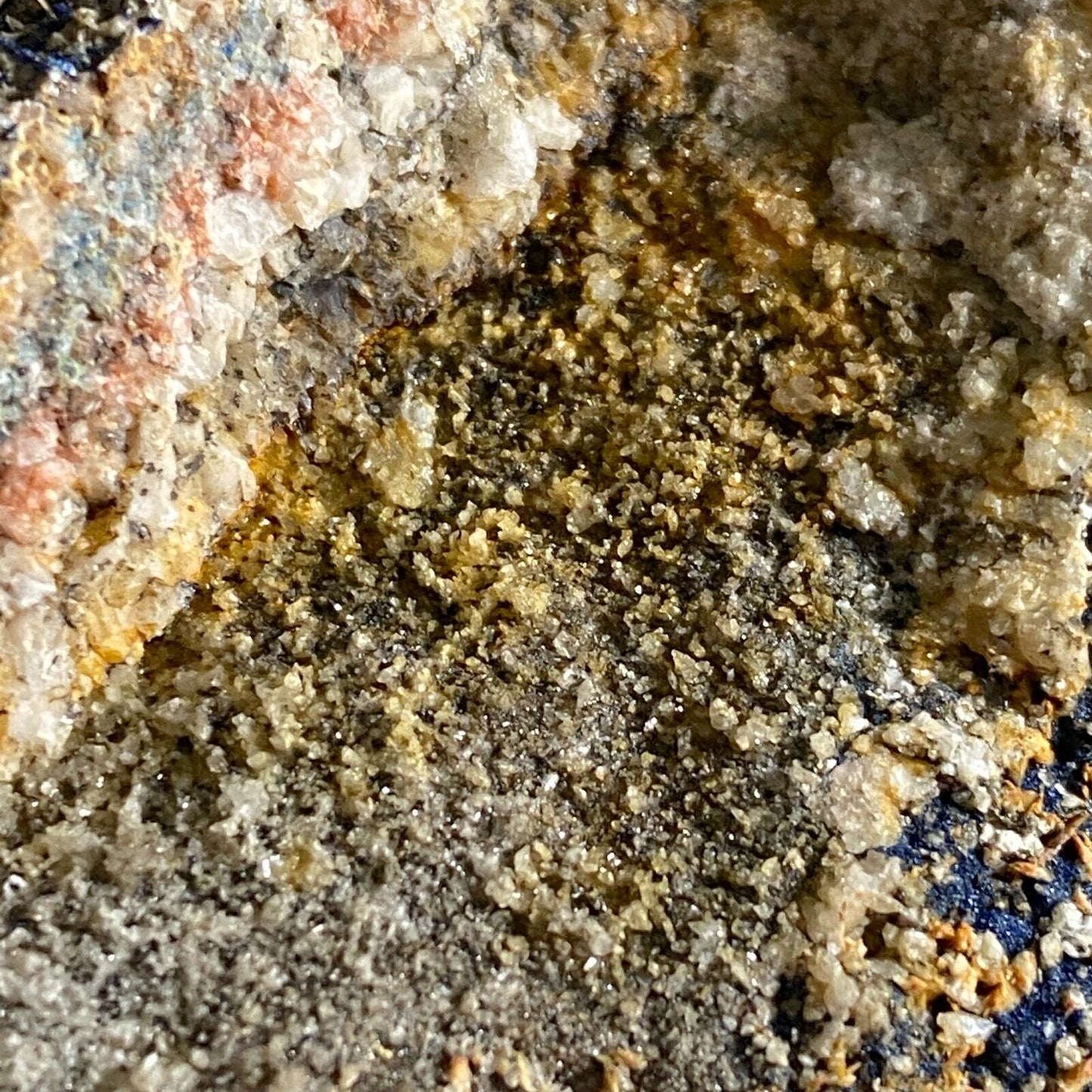 BARYTINE/AZURITE ETC DE LA MINE TYNAGH, GALWAY CO, IRLANDE 510gmf6485