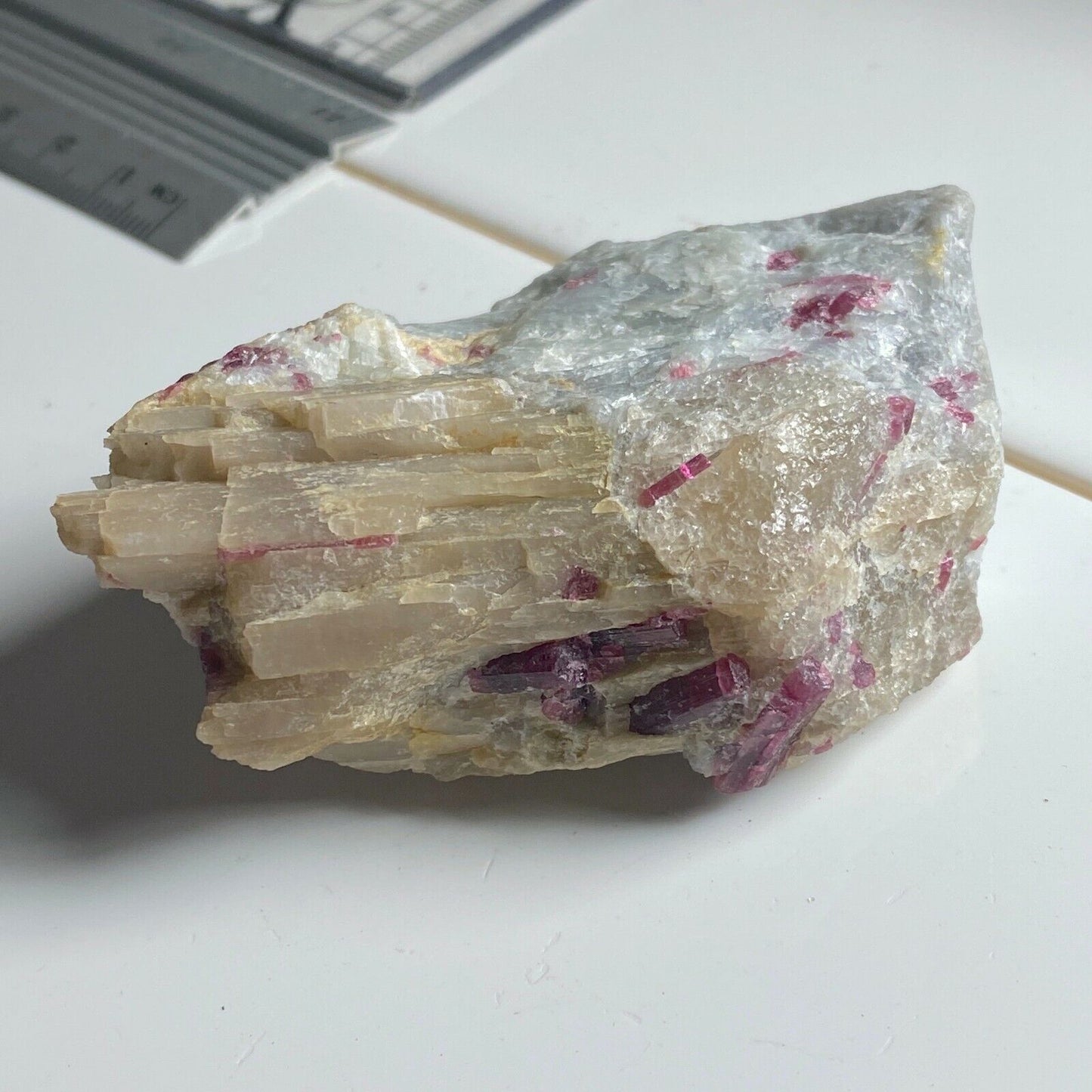 RUBELLITE TOURMALINE ON MATRIX FROM THE SAHATANY VALLEY, MADAGASCAR 110g MF6571