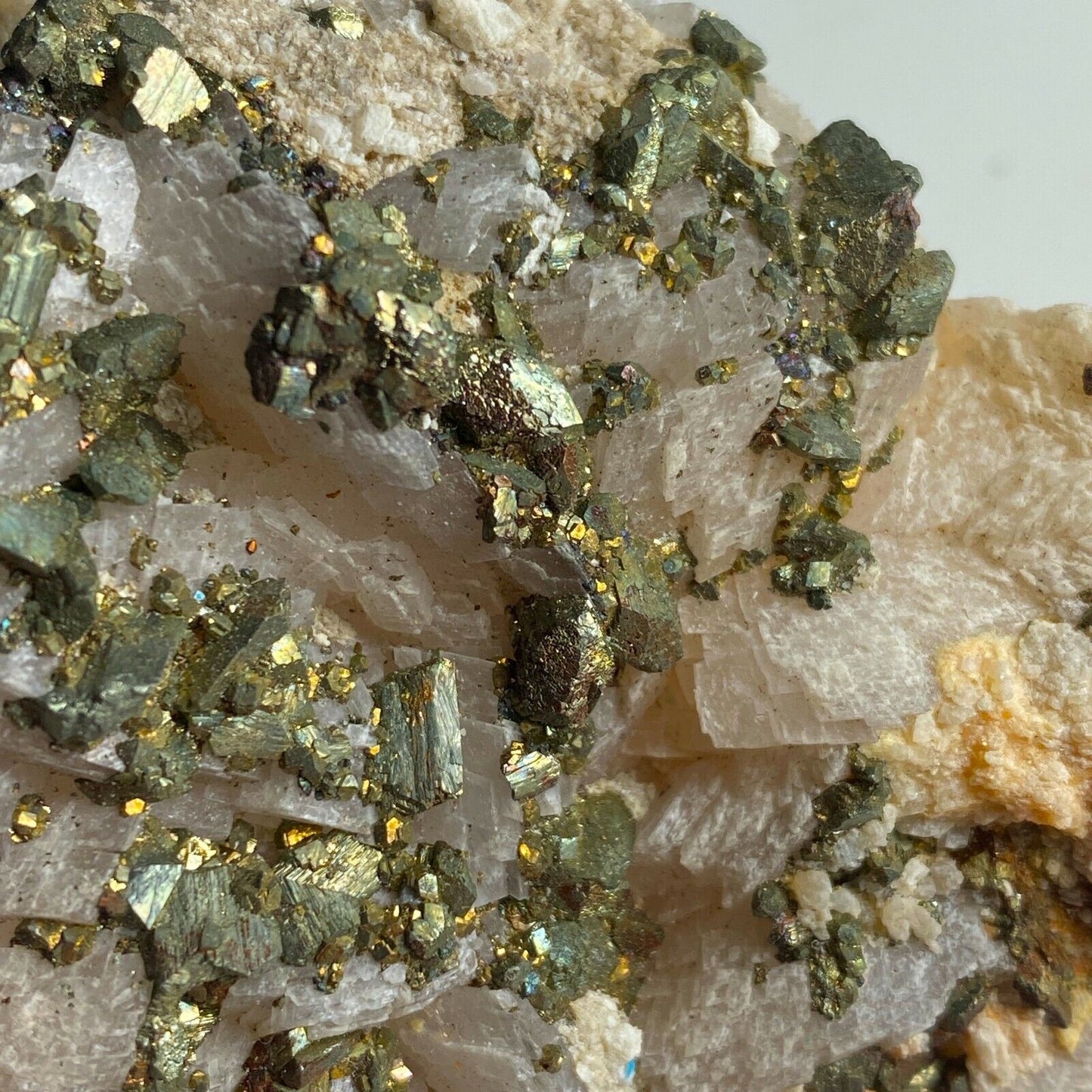 CHALCOPYRITE ON CALCITE FROM MEXICO  240g MF3155