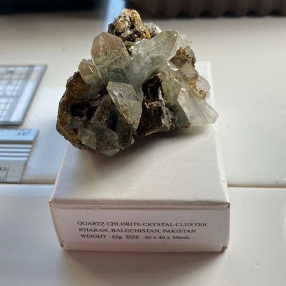 IMPRESIONANTE MUESTRA DE CUARZO/CLORITO DE KHARAN, PAKISTÁN, 65 g ET62