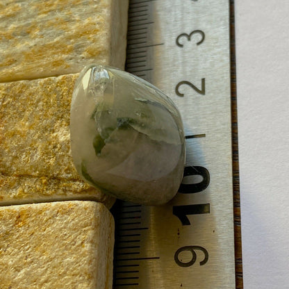 QUARTZ WITH ACTINOLITE UNUSUAL CABOCHON  SPECIMEN 42Ct  MF3652