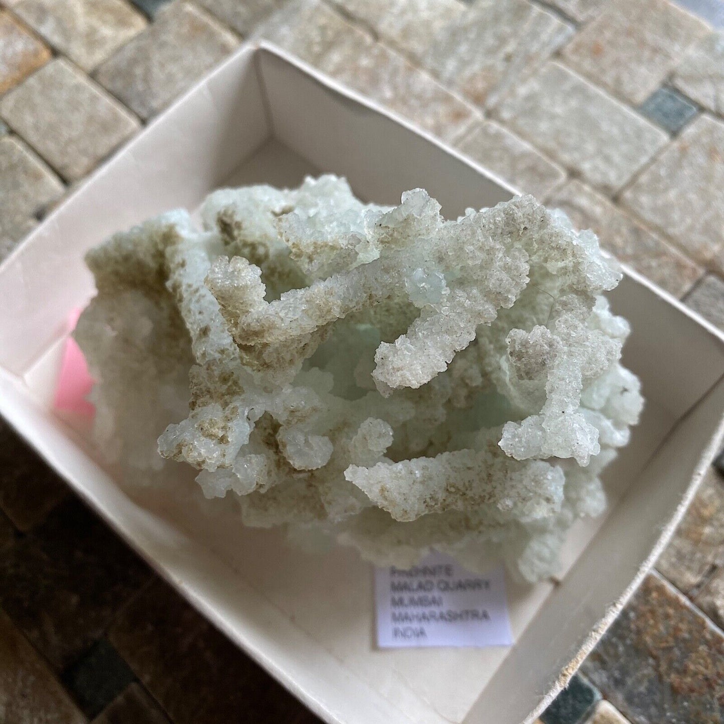 PREHNITE RARE AND IMPRESSIVE PIECE FROM MALAD QUARRY, INDIA 152g MF1328