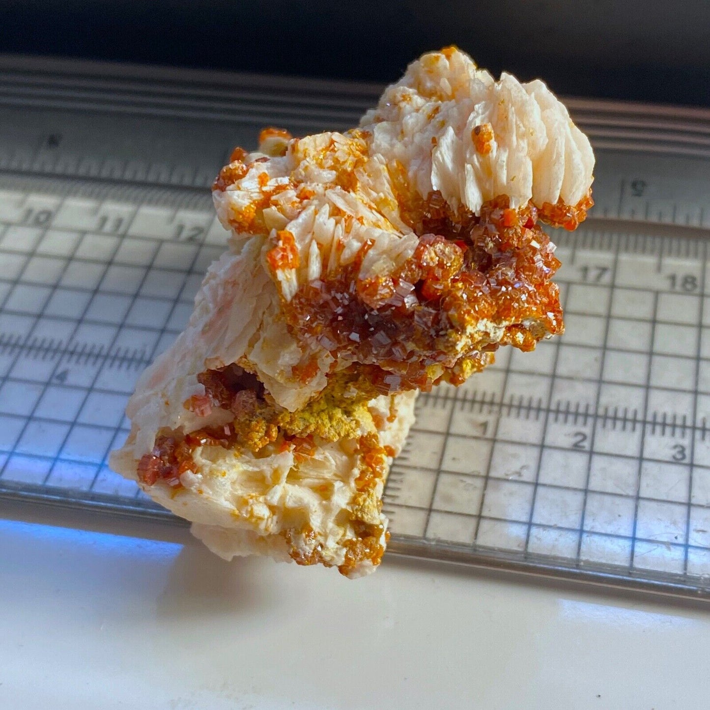 VANADINITE WITH BARITE FROM MOROCCO BEAUTIFUL SPECIMEN 96g MF6827