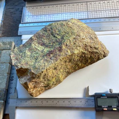 UNAKITE [FELDSPAR/EPIDOTE ETC] FROM UNAKA MOUNTAINS, USA HEAVY 1844g MF734