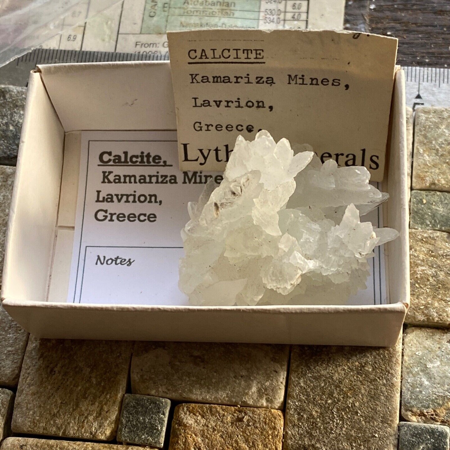 CONJUNTO DE CRISTAL RARO DE CALCITA DE LAVRION, GRECIA 44g MF6930