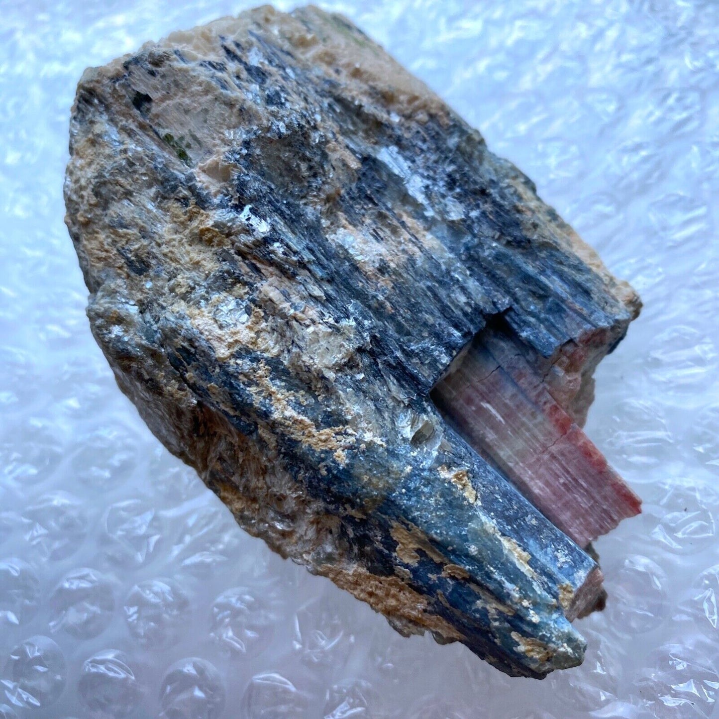 KYANITE WITH MUSCOVITE FROM BORISOVSKIE, RUSSIA 247g MF1263