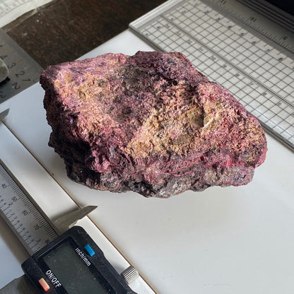 ERYTHRITE FROM BOU-AZZER, MOROCCO SUBSTANTIAL 488g MF6819