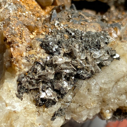 SPHALERITE ON CALCITE MATRIX FROM HAMPSTEAD FARM QUARRY 490g MF6142