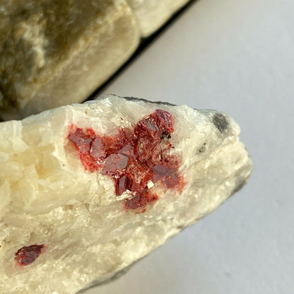 CINNABAR ON MATRIX FROM GUIZHOU, CHINA 50g  MF1401