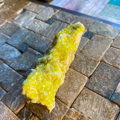 SULPHUR CRYSTAL ASSEMBLAGE FROM STEAMBOAT SPRINGS, NEVADA