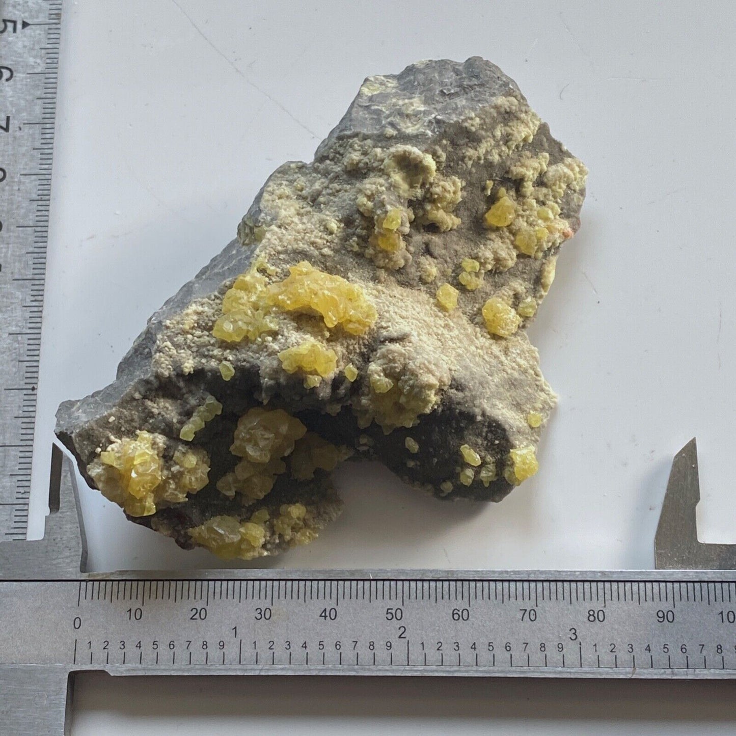 SULPHUR CRYSTALLISATION ON CELESTINE FROM SICILY 117g MF619