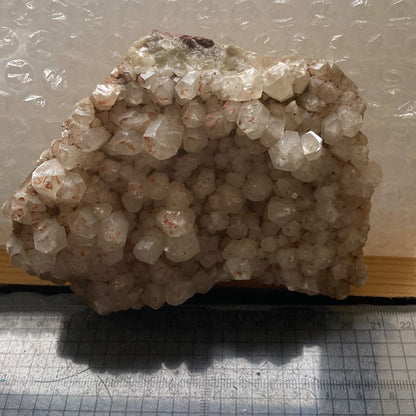 CALCITE AVEC HÉMATITE ÉCHANTILLON INHABITUEL DE LA MINE STANK, CUMBRIA LARGE 473gMF1177