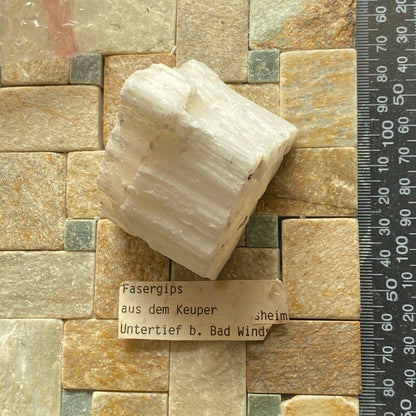 SATIN SPAR GYPSUM FROM BAVARIA, GERMANY 153g  MF3069