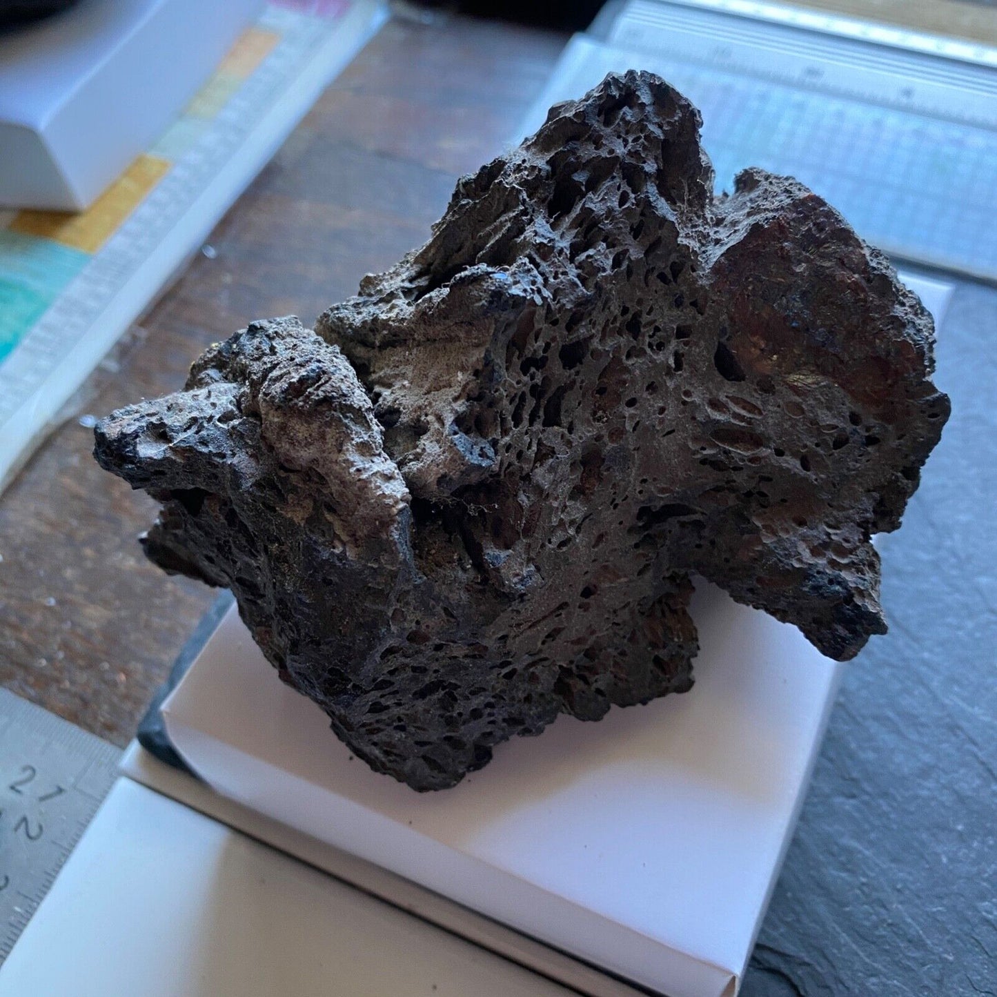 BASALT WITH COPPER MINERALISATION FROM TENERIFE 447g MF1243