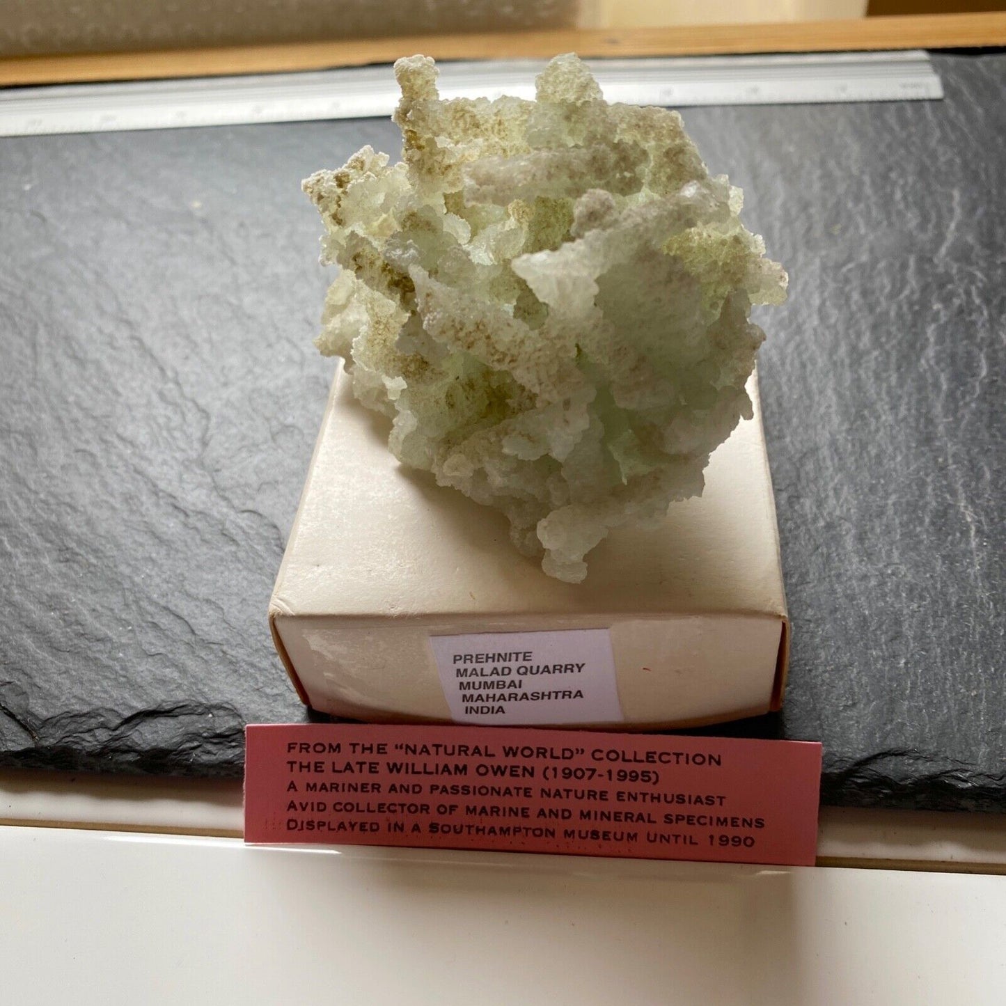 PREHNITE RARE AND IMPRESSIVE PIECE FROM MALAD QUARRY, INDIA 152g MF1328