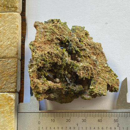 EPIDOTE DE TAFILALET, MAROC 88g MF9766