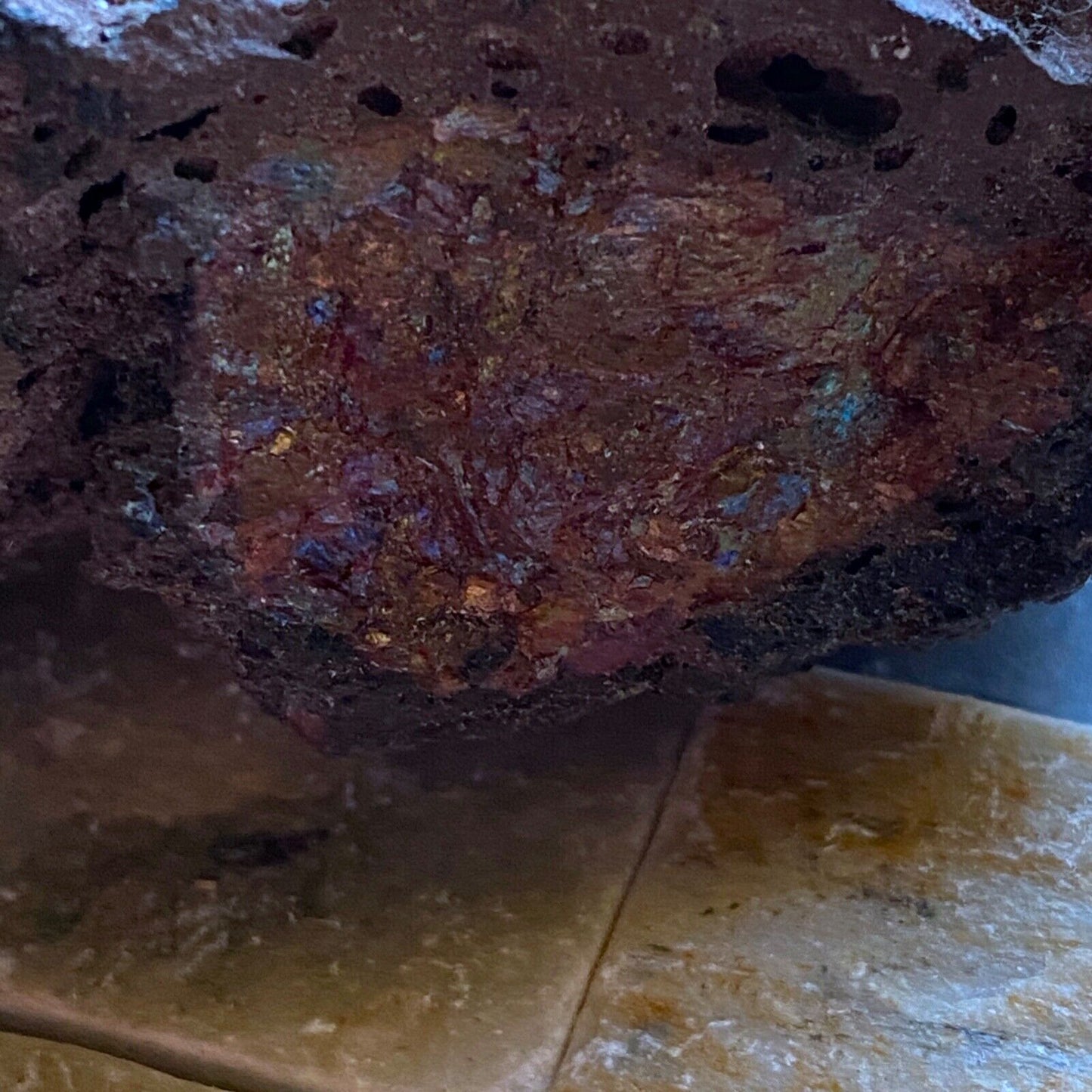 BASALT WITH COPPER MINERALISATION FROM TENERIFE 447g MF1243